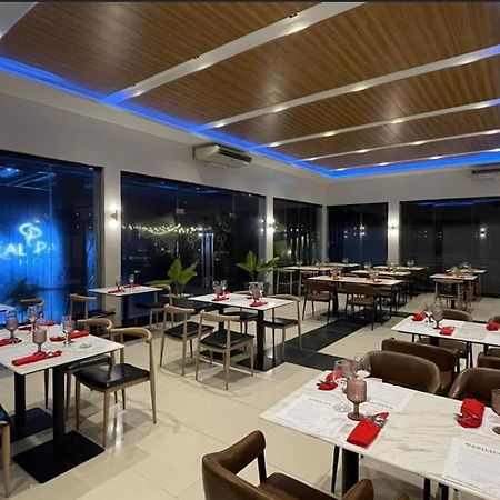 Luisita Central Park Hotel Tarlac City Eksteriør bilde