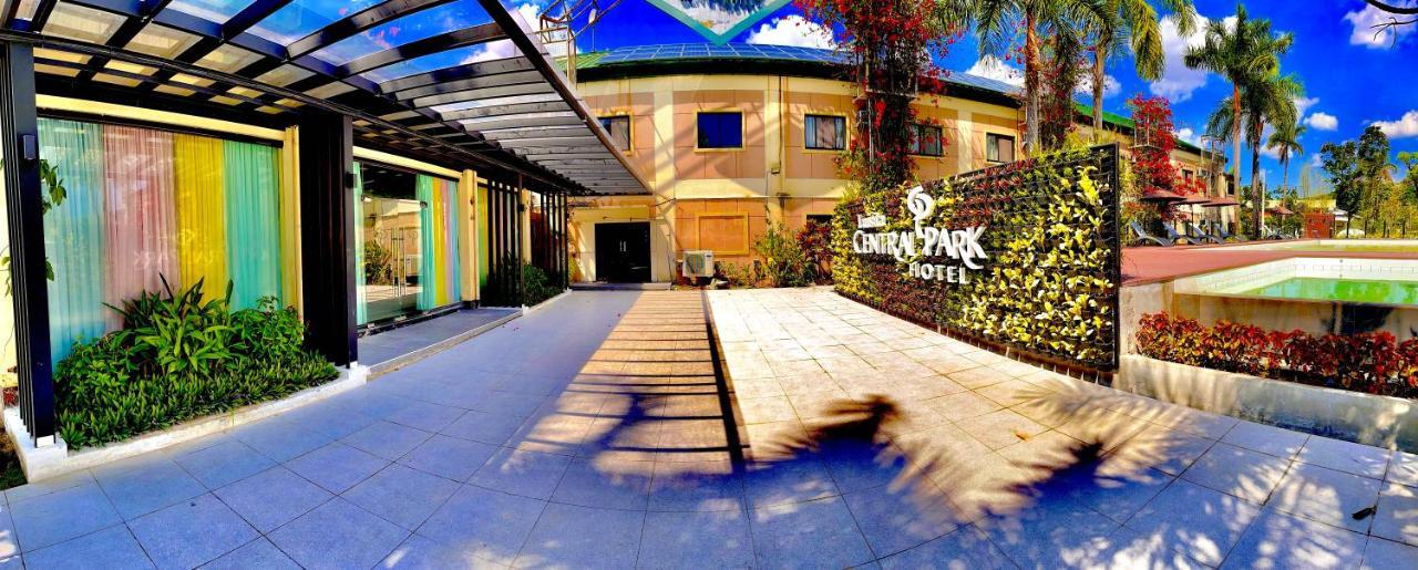 Luisita Central Park Hotel Tarlac City Eksteriør bilde
