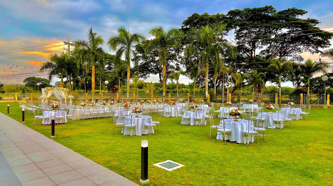 Luisita Central Park Hotel Tarlac City Eksteriør bilde