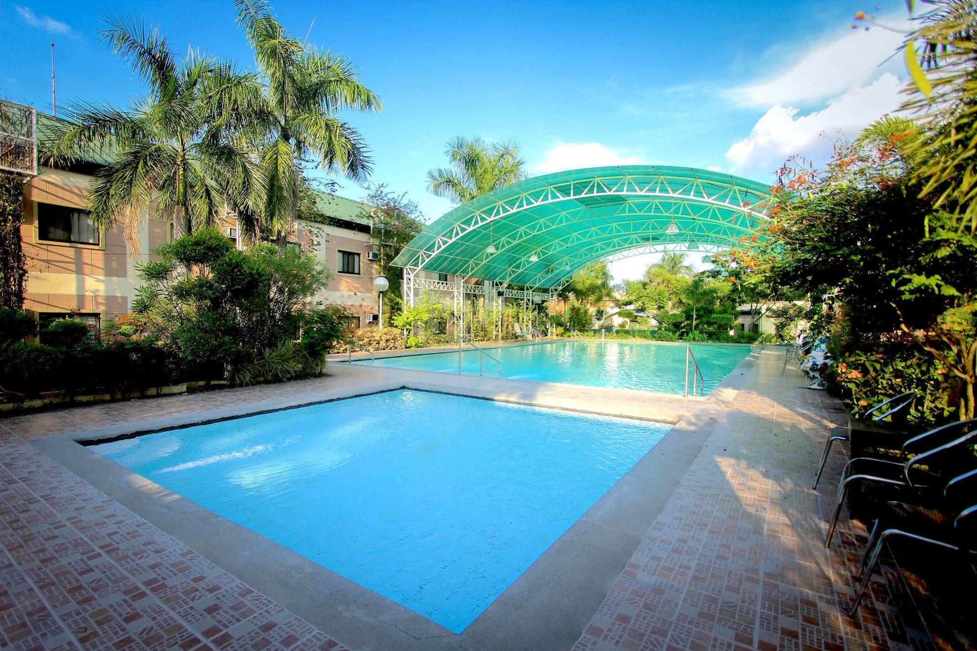 Luisita Central Park Hotel Tarlac City Eksteriør bilde