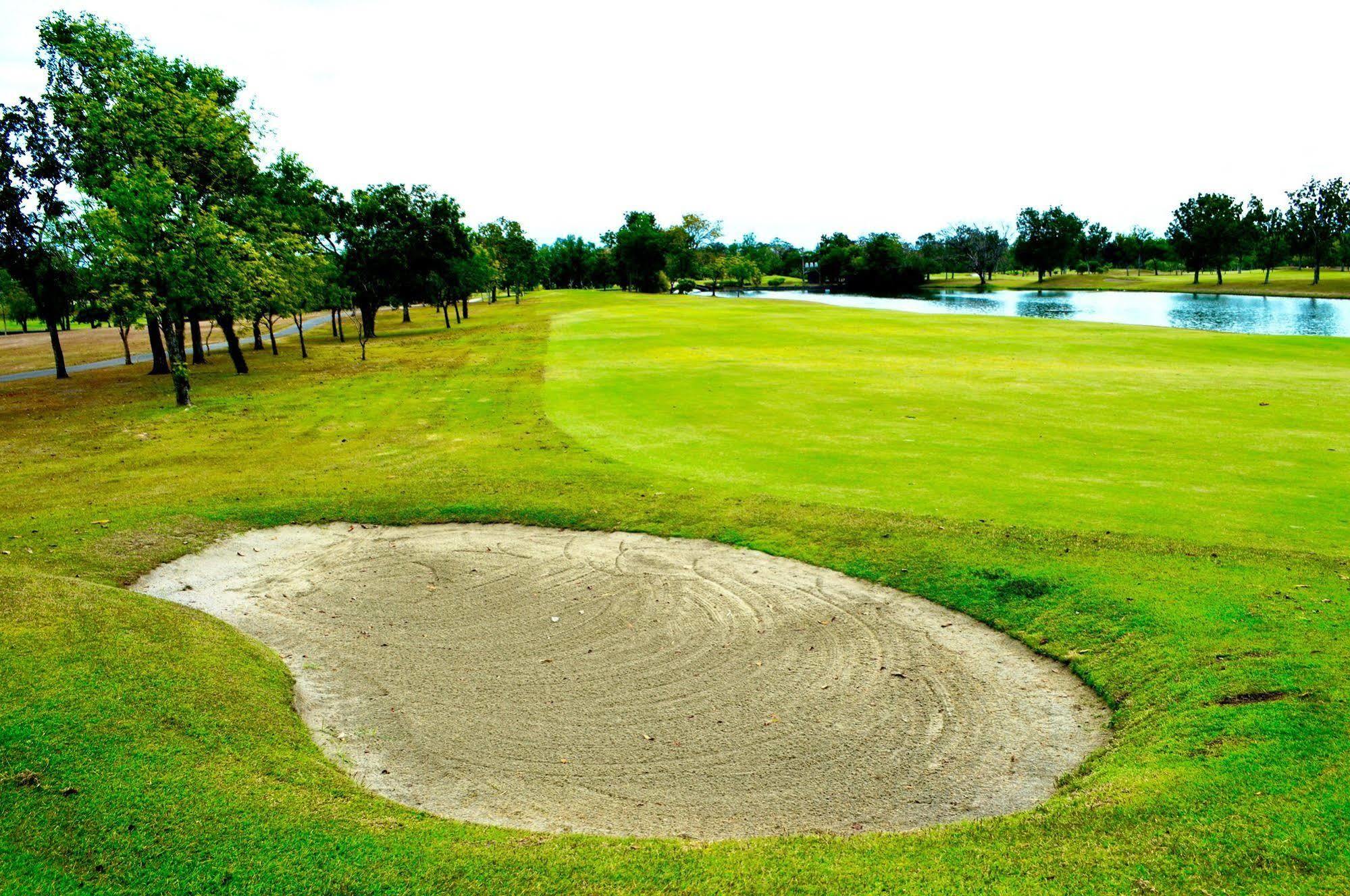 Luisita Central Park Hotel Tarlac City Eksteriør bilde