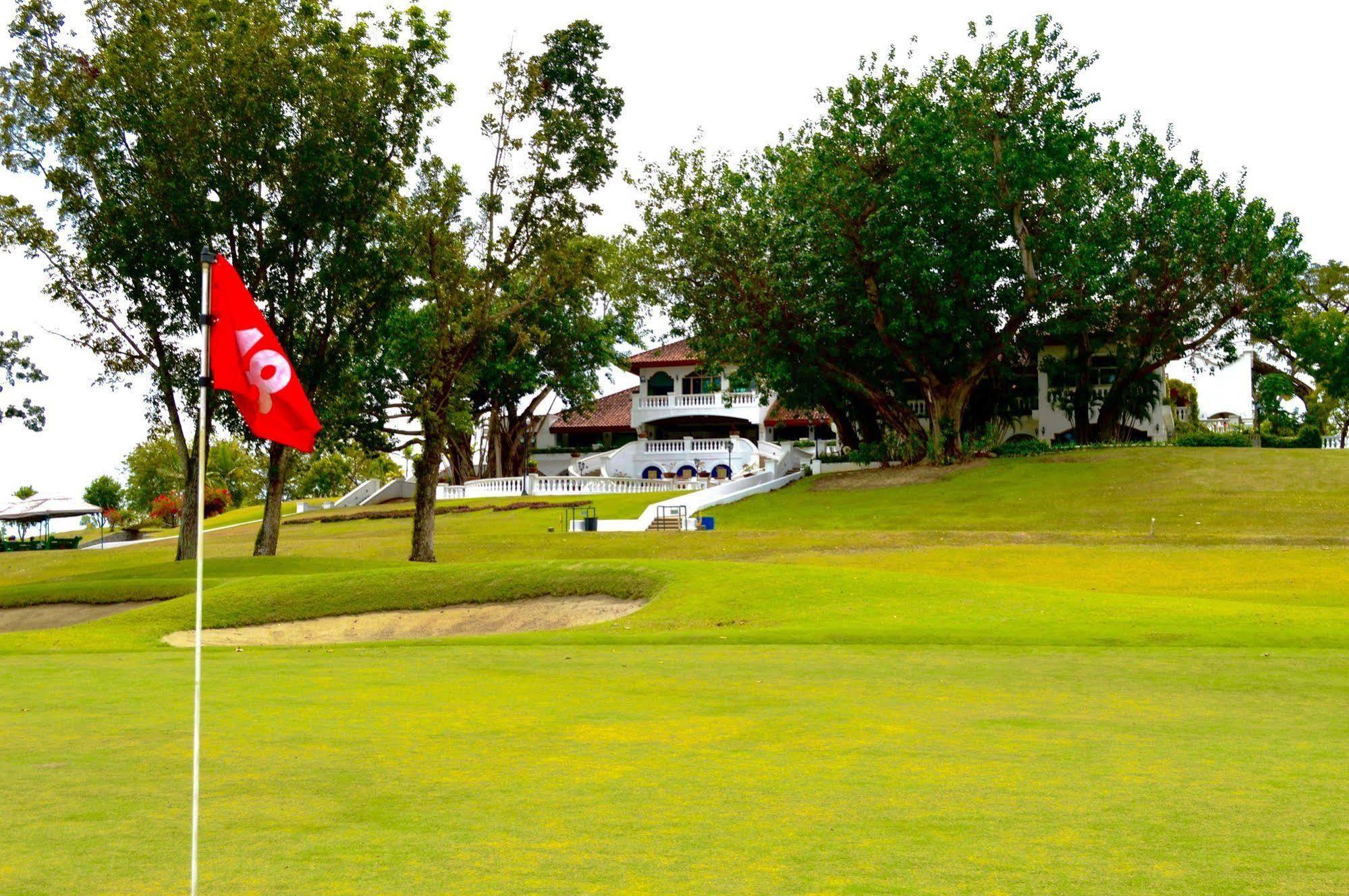Luisita Central Park Hotel Tarlac City Eksteriør bilde